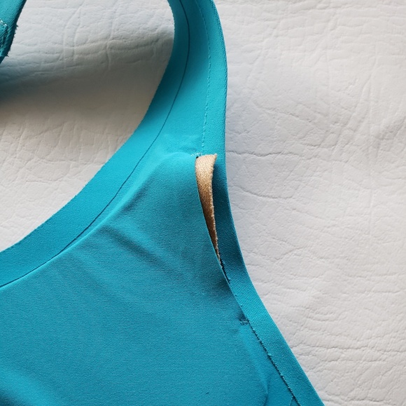 Lululemon bitty bracer spry blue size 34A. C - Picture 6 of 6